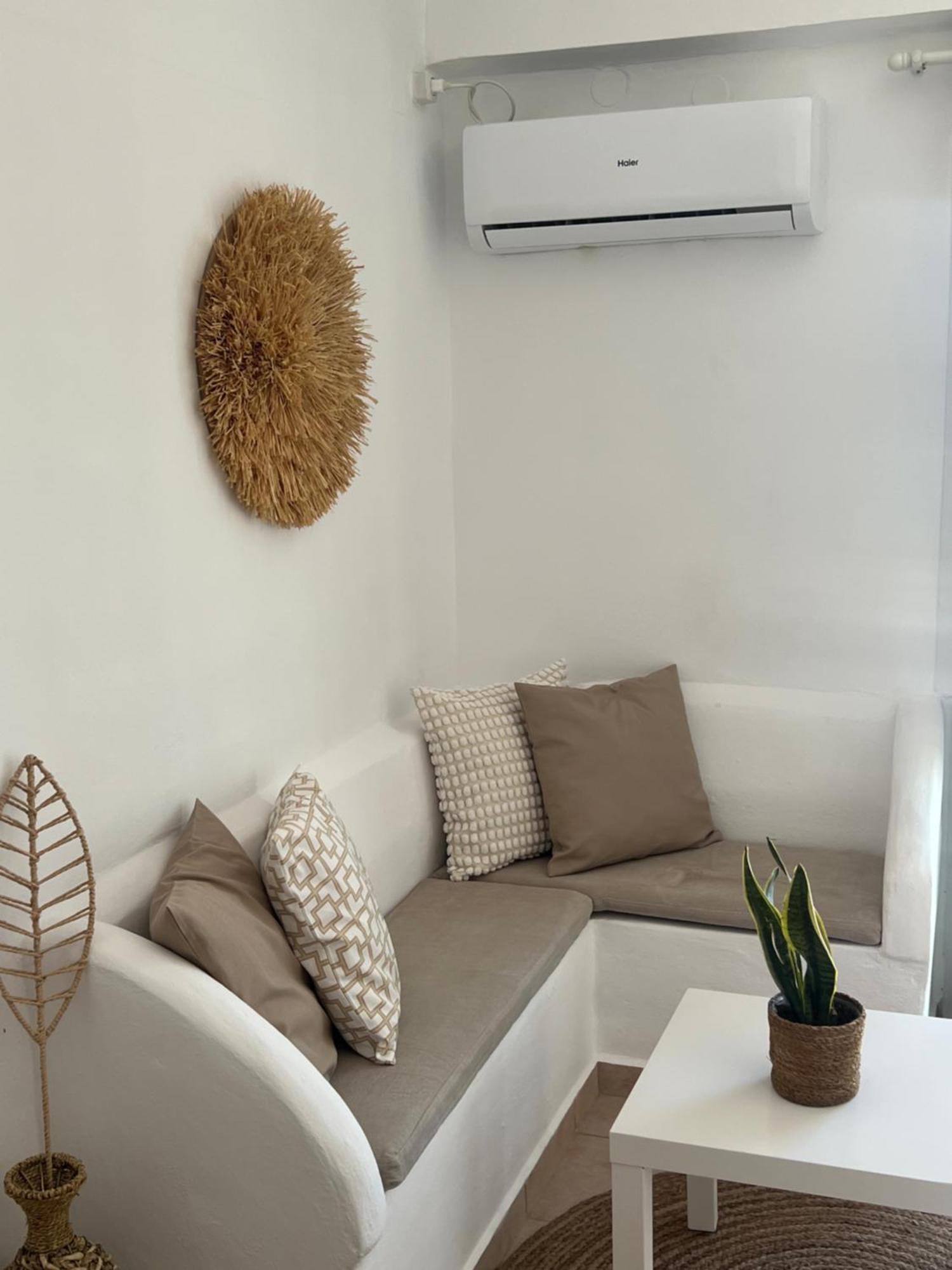 White Island Rooms Panteli Buitenkant foto