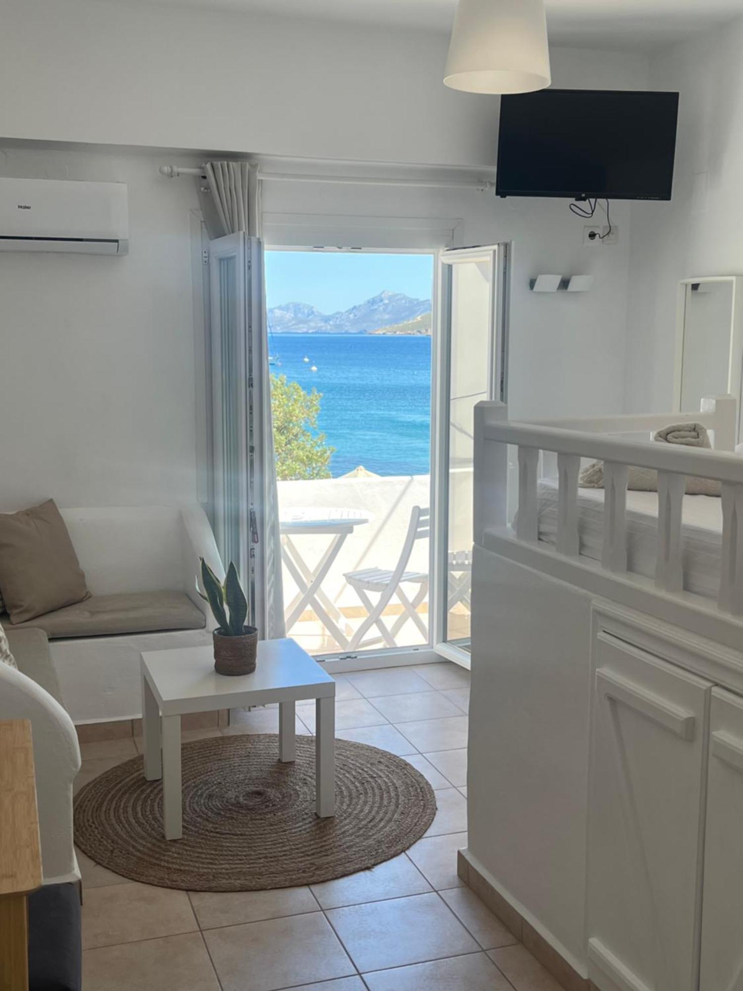 White Island Rooms Panteli Buitenkant foto